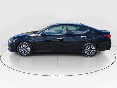 2024 Nissan Altima - Photo 4