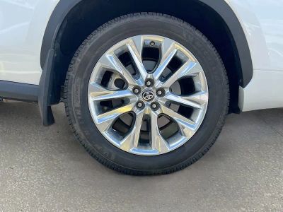 2023 Toyota Highlander — photo 31 view