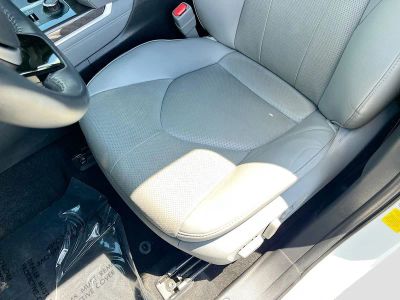 2023 Toyota Highlander — photo 18 view