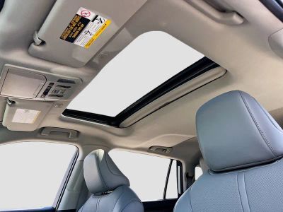 2023 Toyota Highlander — photo 21 view