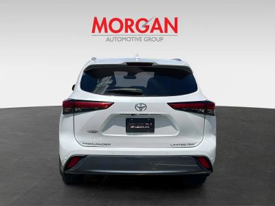 2023 Toyota Highlander — engine compartment view