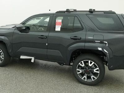 2026 Toyota 4Runner - Photo 17