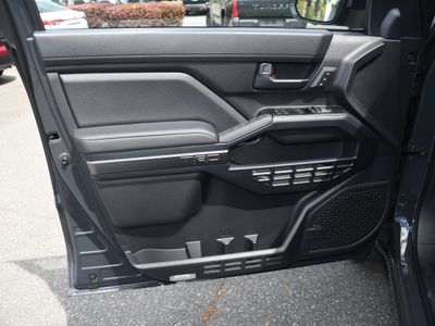 2026 Toyota 4Runner - Photo 5