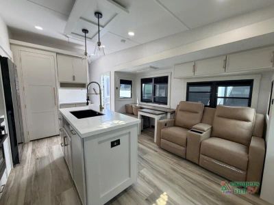 2027 Brinkley Model Z — photo 12 view