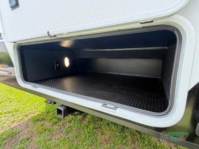 2027 Brinkley Model Z — photo 44 view