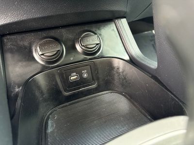2017 Hyundai Santa Fe - Photo 25