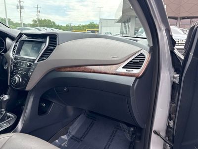 2017 Hyundai Santa Fe - Photo 39