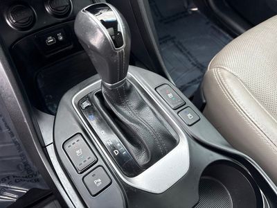 2017 Hyundai Santa Fe - Photo 26