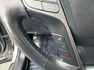 2017 Hyundai Santa Fe - Photo 19