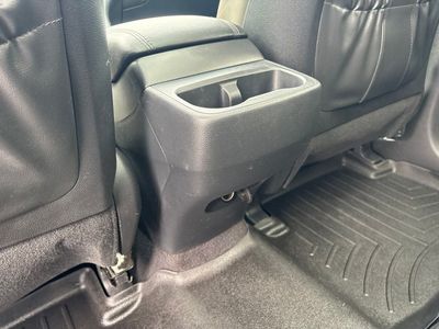 2017 Hyundai Santa Fe - Photo 31