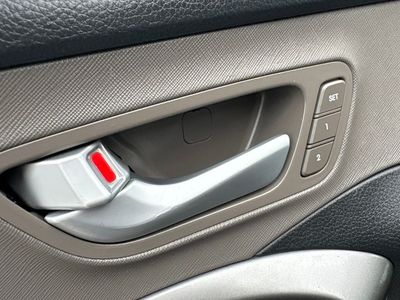 2017 Hyundai Santa Fe - Photo 16