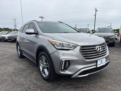 2017 Hyundai Santa Fe - Photo 3