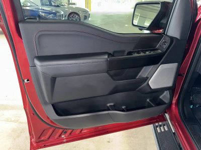2025 Ford F-150 — photo 16 view