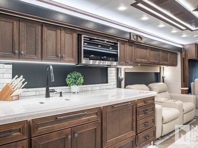 2026 Tiffin Motorhomes Allegro Bus - Photo 19