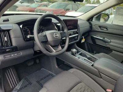 2026 Nissan Pathfinder — photo 7 view