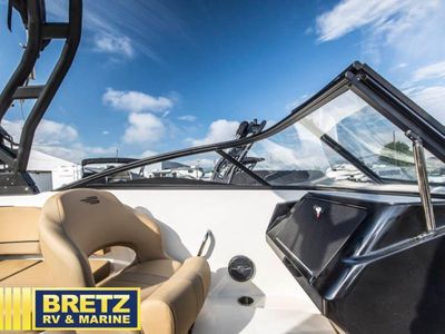 2025 Bayliner V - Photo 15