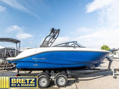 2025 Bayliner V - Photo 2