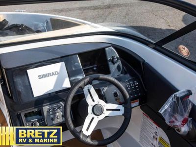 2025 Bayliner V - Photo 11