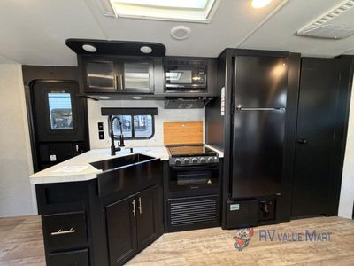 2021 Forest River RV Cherokee Grey Wolf - Photo 14