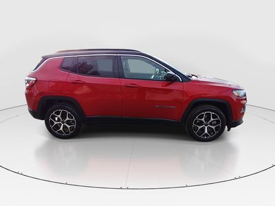2025 Jeep Compass - Photo 8