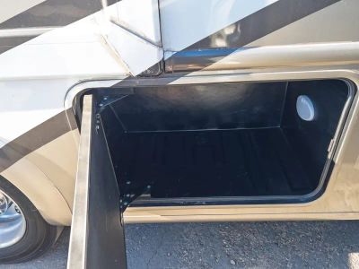 2022 Thor Motor Coach MAGNITUDE — photo 29 view