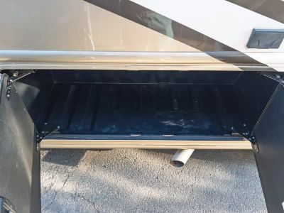 2022 Thor Motor Coach MAGNITUDE — photo 21 view