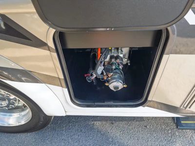 2022 Thor Motor Coach MAGNITUDE — photo 23 view