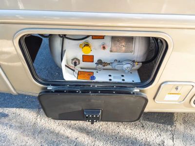 2022 Thor Motor Coach MAGNITUDE — photo 20 view
