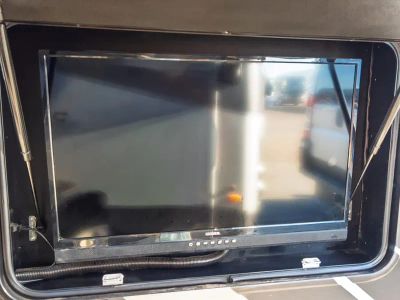 2022 Thor Motor Coach MAGNITUDE — photo 22 view