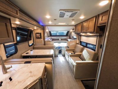 2022 Thor Motor Coach MAGNITUDE — interior view