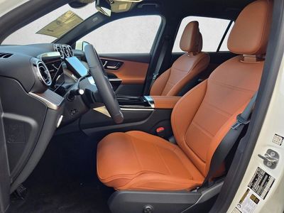 2026 Mercedes-Benz GLC 300 - Photo 4