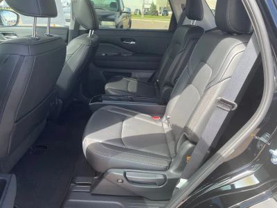 2026 Nissan Pathfinder — photo 16 view