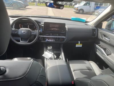 2026 Nissan Pathfinder — photo 17 view
