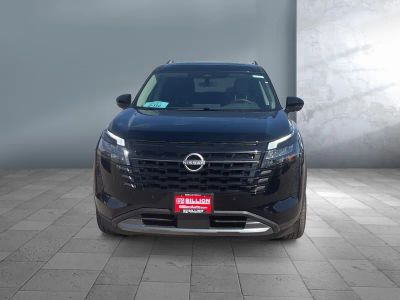 2026 Nissan Pathfinder — side profile view