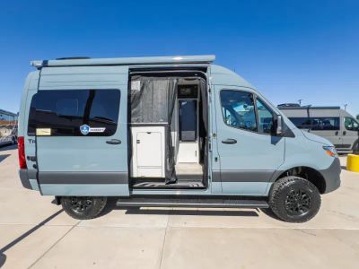 2027 Thor Motor Coach TRANQUILITY — photo 18 view
