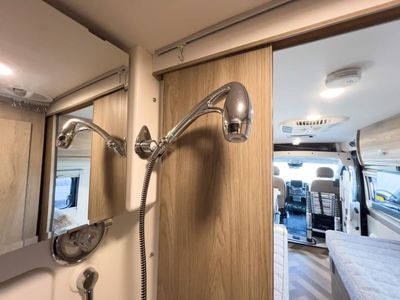 2026 Winnebago TRAVATO - Photo 17