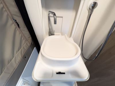 2026 Winnebago TRAVATO - Photo 18