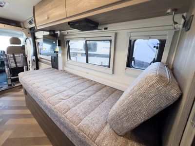2026 Winnebago TRAVATO - Photo 13