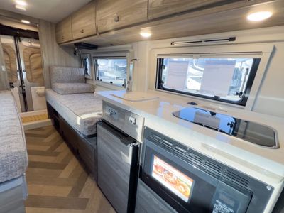 2026 Winnebago TRAVATO - Photo 6