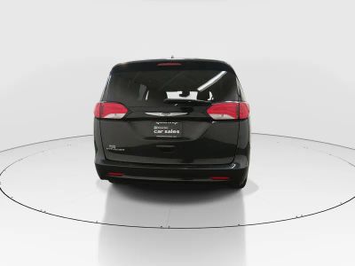 2023 Chrysler Voyager - Photo 6
