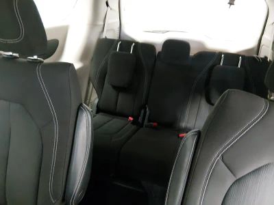 2023 Chrysler Voyager - Photo 18