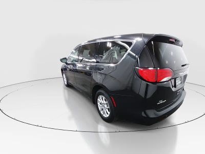 2023 Chrysler Voyager - Photo 5