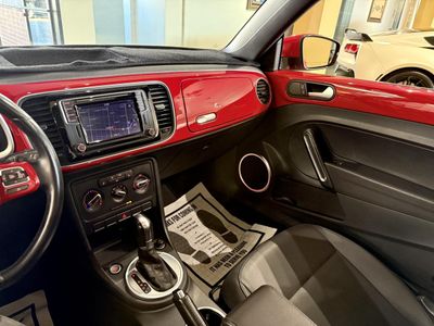 2016 Volkswagen Beetle - Photo 15