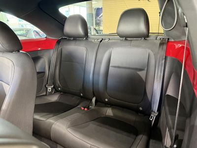 2016 Volkswagen Beetle - Photo 10