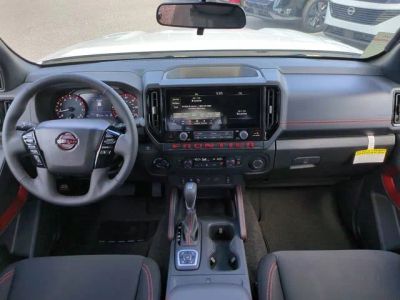 2026 Nissan Frontier — photo 13 view