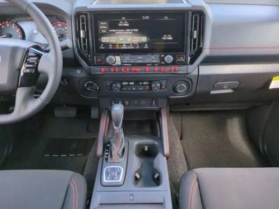 2026 Nissan Frontier — photo 17 view