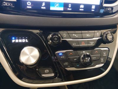 2024 Chrysler Pacifica — photo 20 view