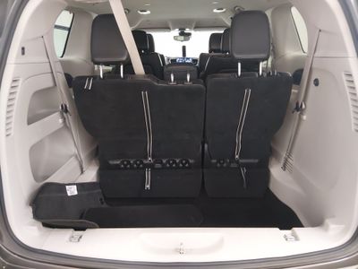 2023 Chrysler Pacifica - Photo 11