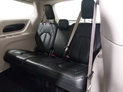 2023 Chrysler Pacifica - Photo 17