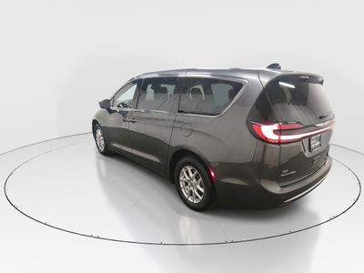 2023 Chrysler Pacifica - Photo 5